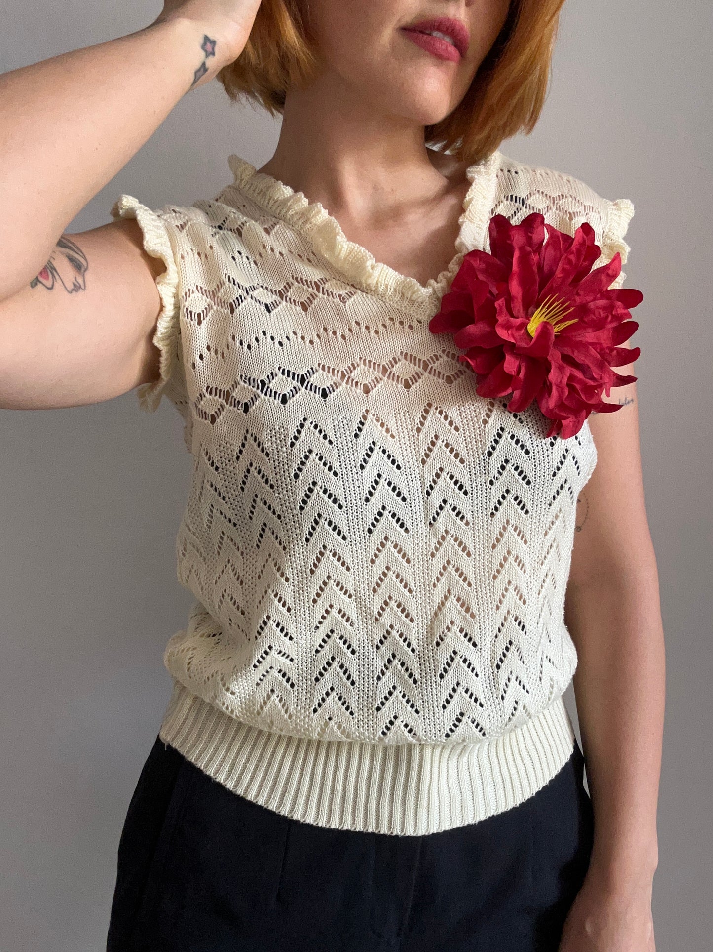Cream Knit Sleveless Top